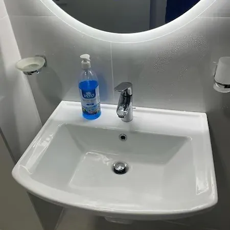 Sui' טיראנה